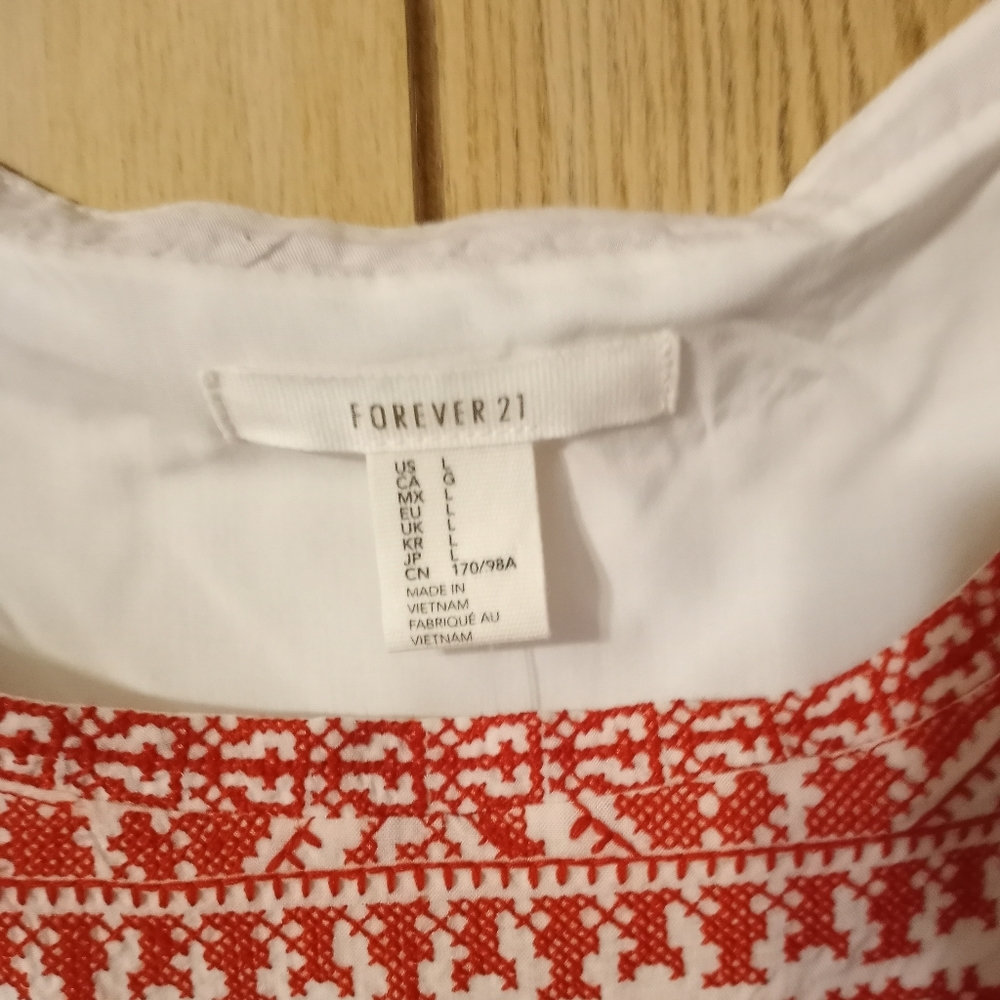 Forever 21 Top - Picture 3 of 3